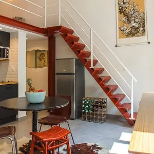 1-mn-sea-modern-loft-separate-bedroom-aircon.fr-provencehotel.com/